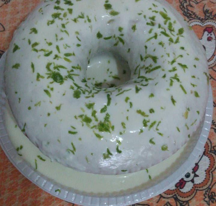 Bolo de limão